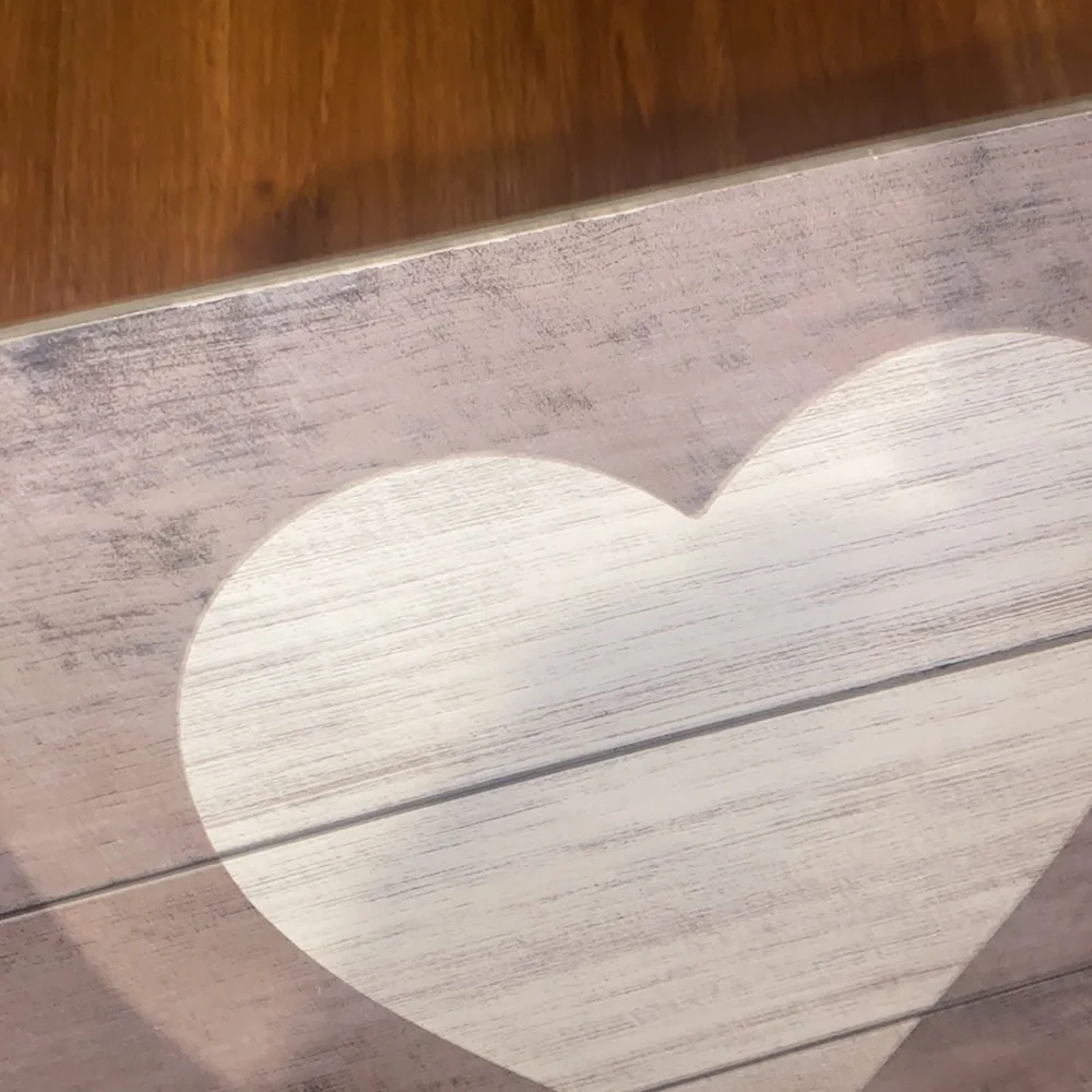 Farmhouse‎ Style Heart Wall Decor With 4 Pegs